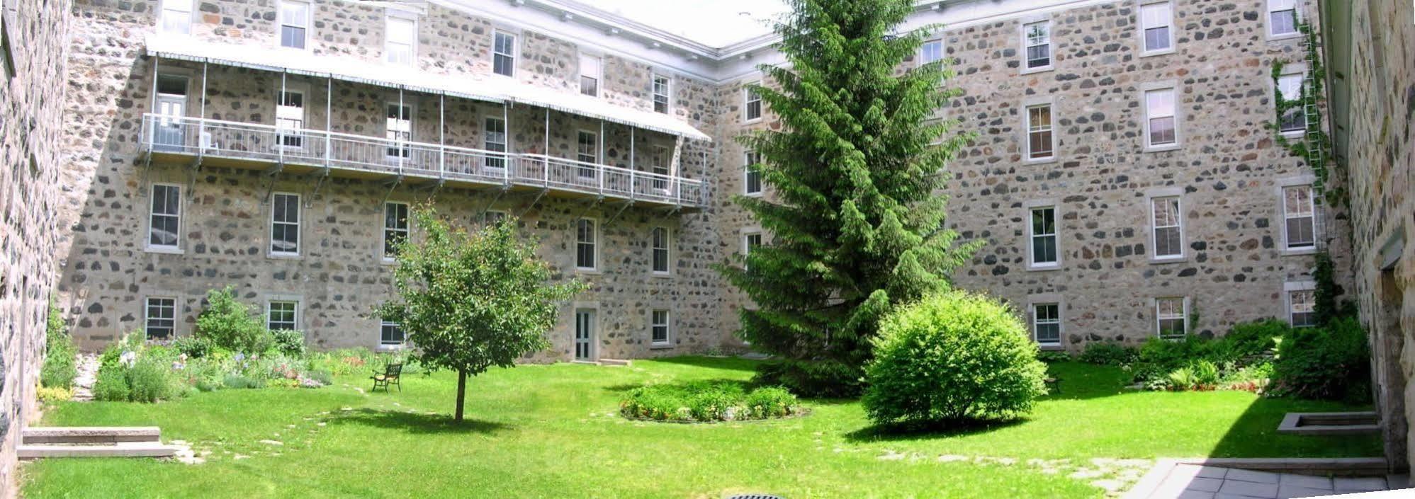 Auberge De L'Abbaye D'オカ エクステリア 写真